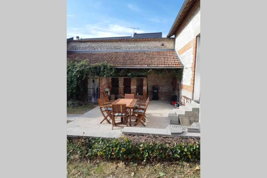 Gite, Maison A La Campagne Ardennes, Aisne,Marne Le Thour Екстериор снимка