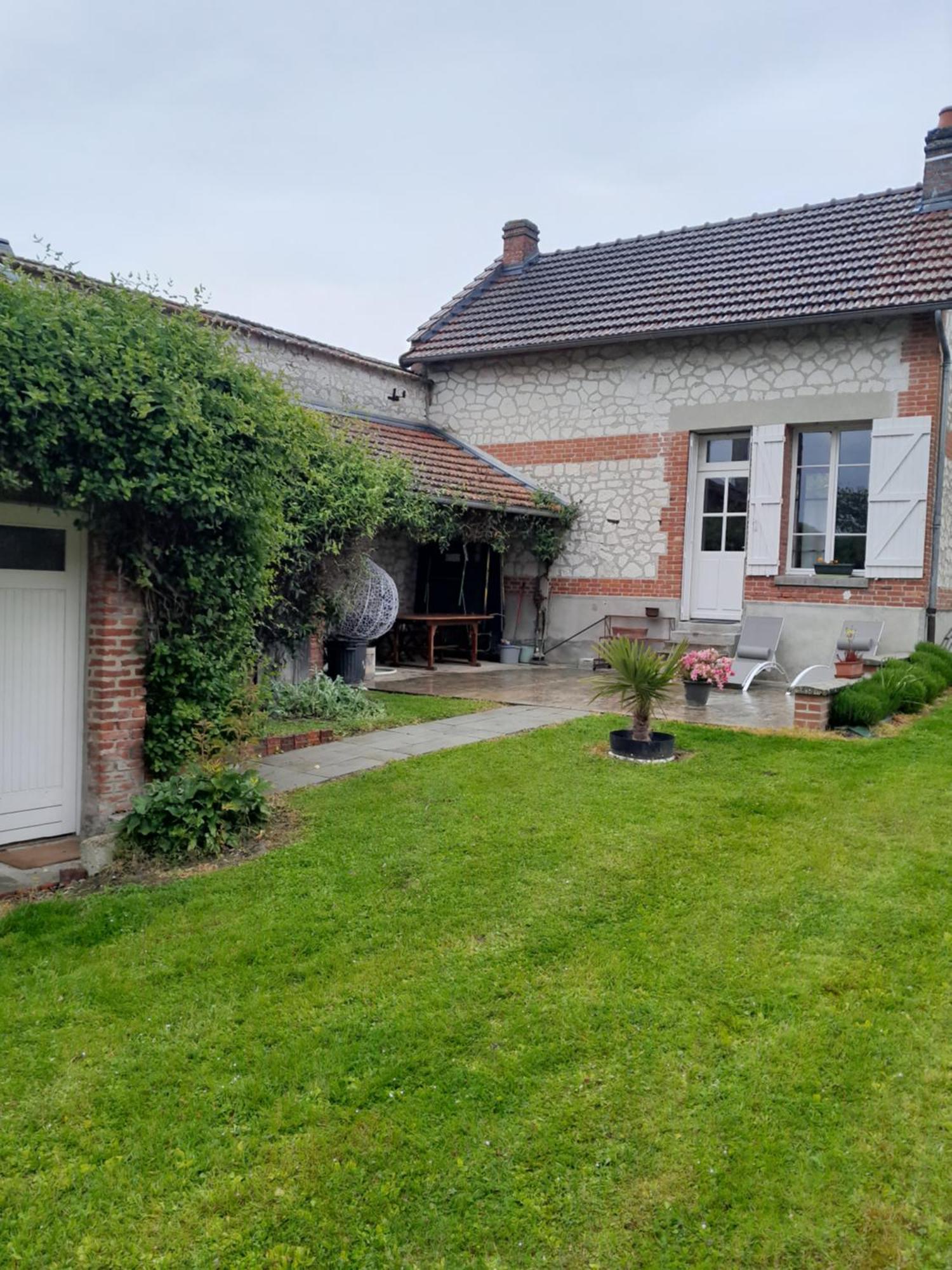 Gite, Maison A La Campagne Ardennes, Aisne,Marne Le Thour Екстериор снимка